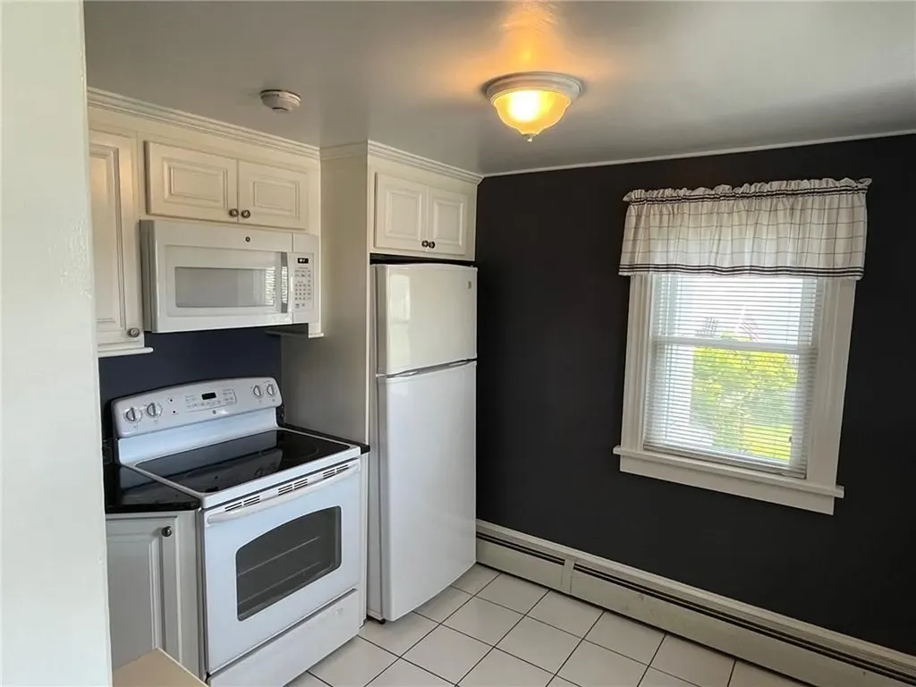 249 Tuckerman Avenue Middletown RI 02842