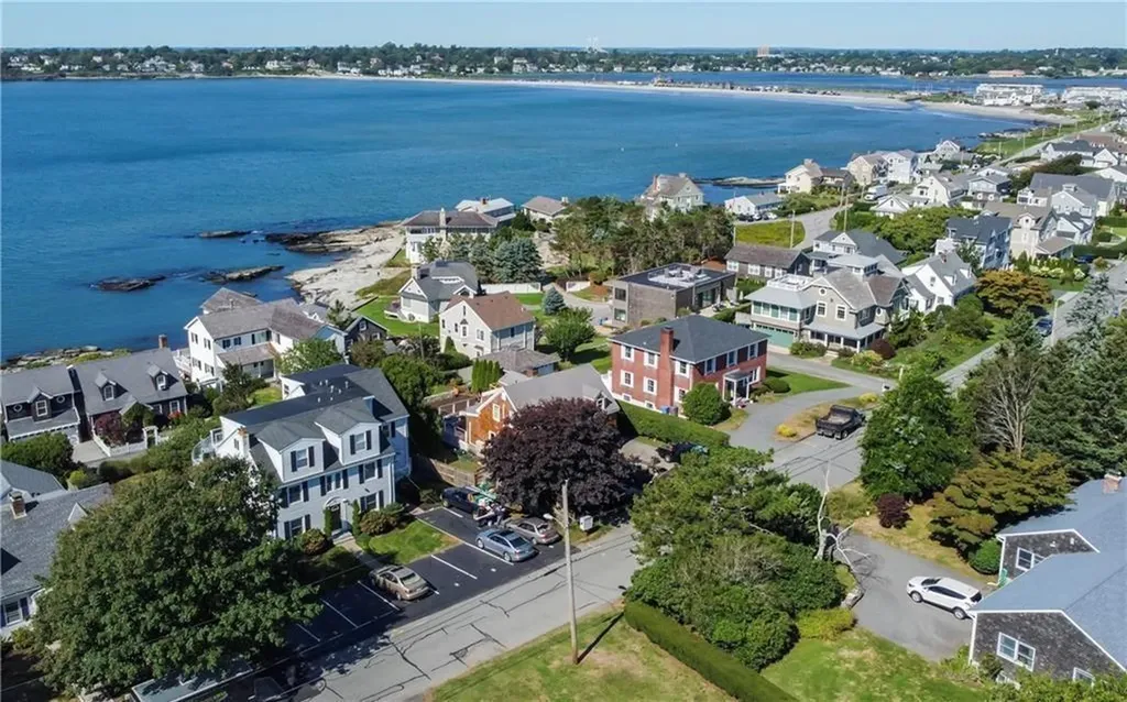 249 Tuckerman Avenue Middletown RI 02842