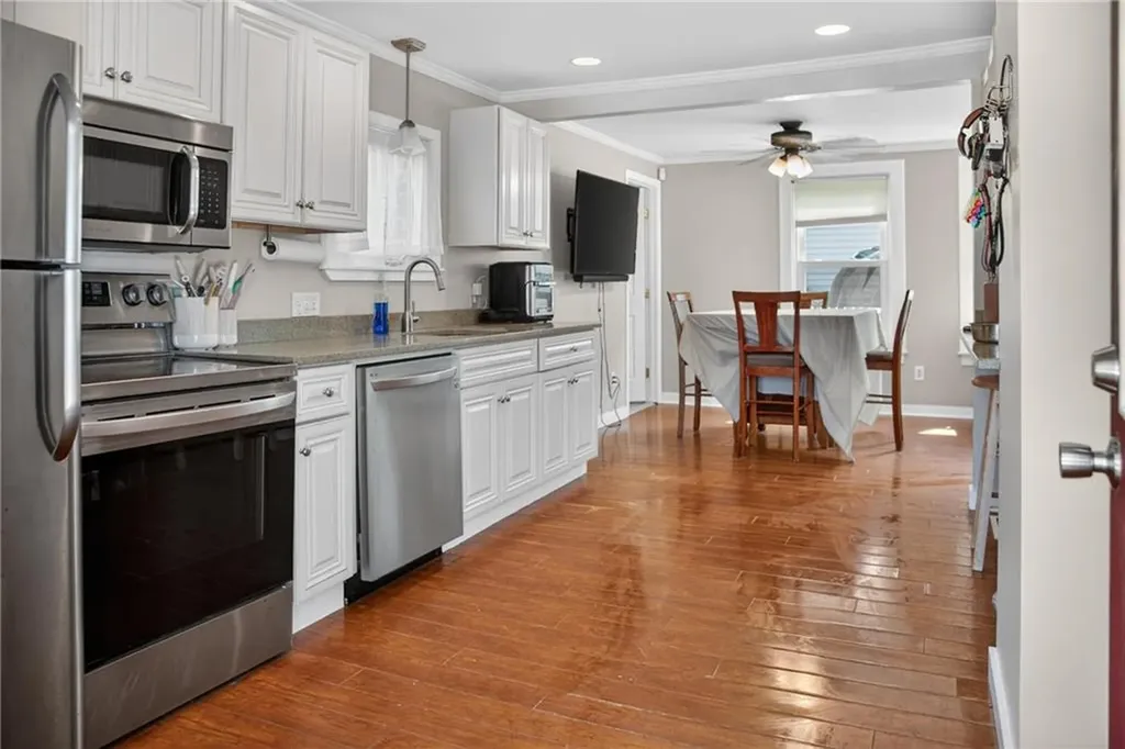 167 Northup Street Warwick RI 02889