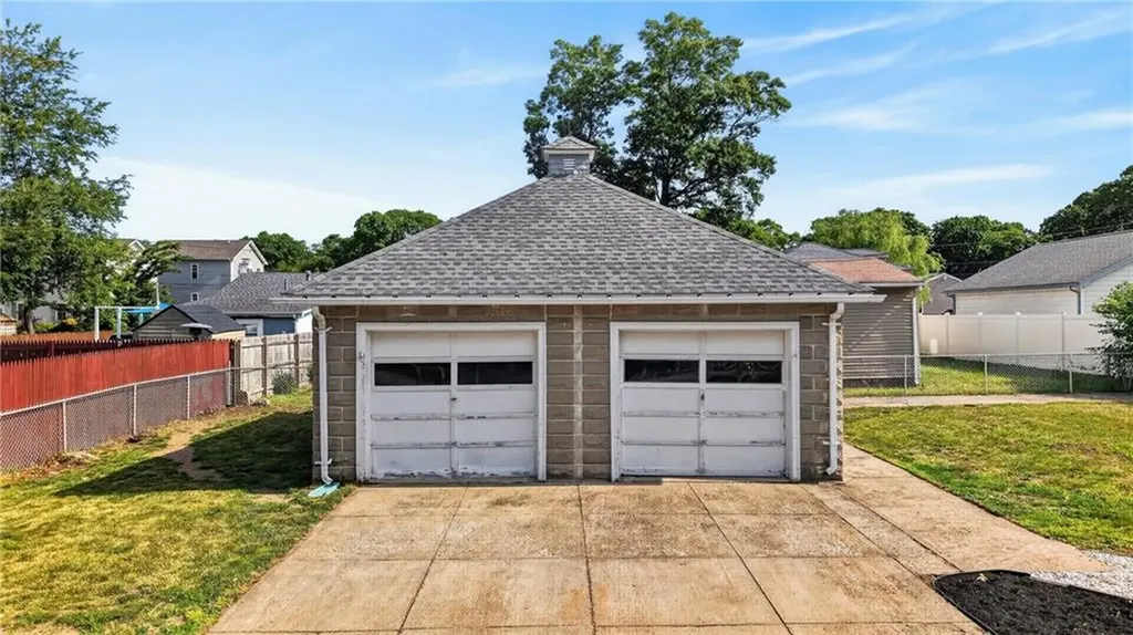 167 Northup Street Warwick RI 02889