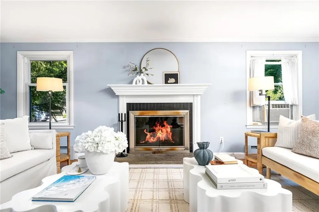 56 Middle Highway Barrington RI 02806