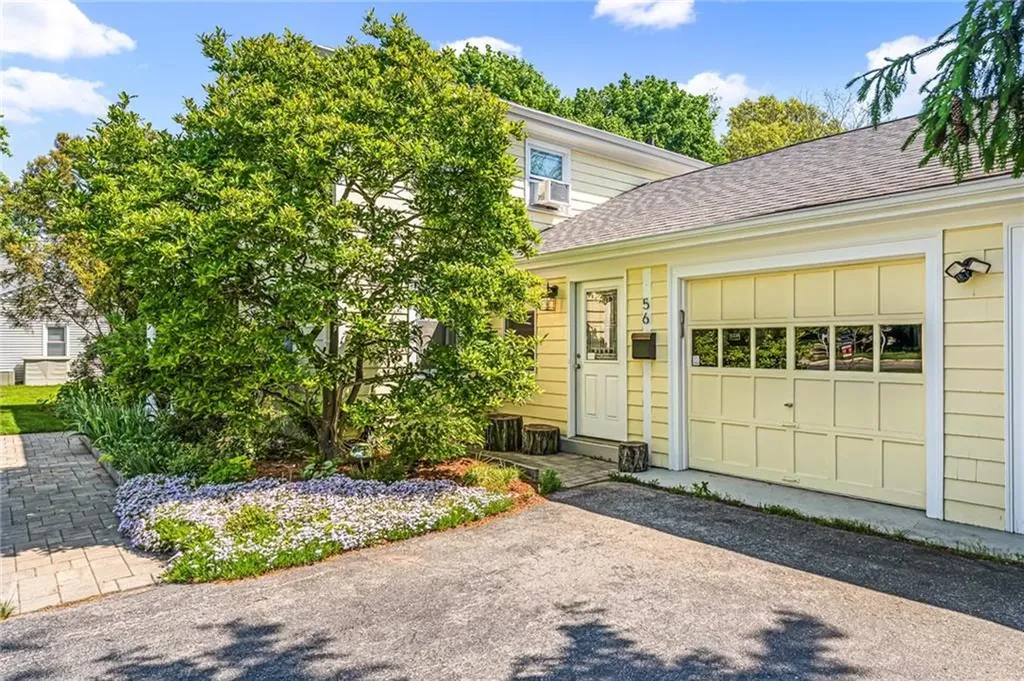 56 Middle Highway Barrington RI 02806