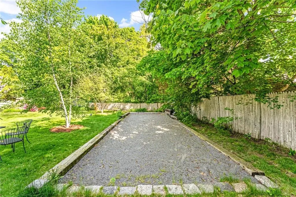 56 Middle Highway Barrington RI 02806