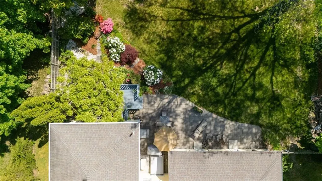 56 Middle Highway Barrington RI 02806