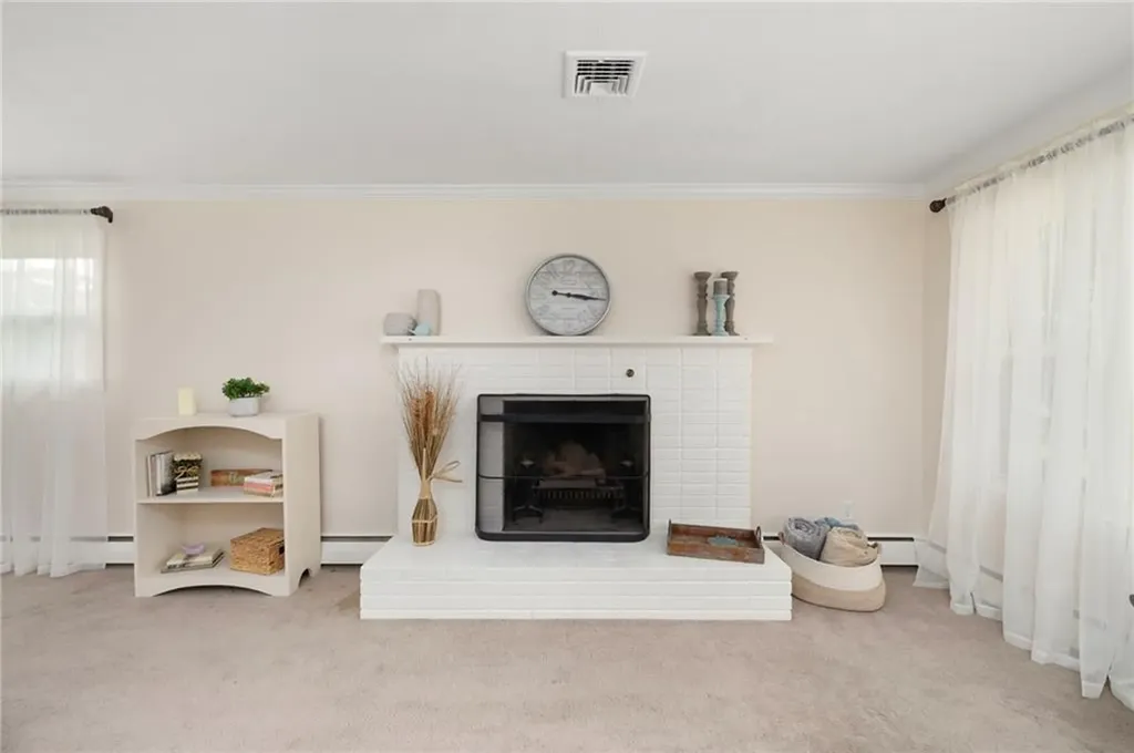 103 Birchwood Drive North Kingstown RI 02852