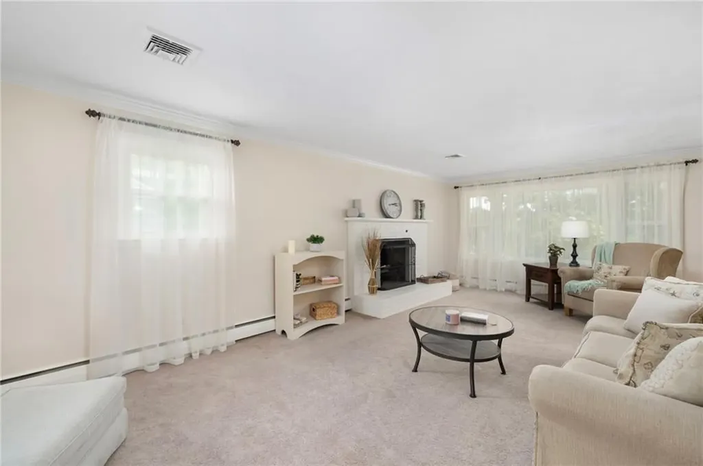103 Birchwood Drive North Kingstown RI 02852