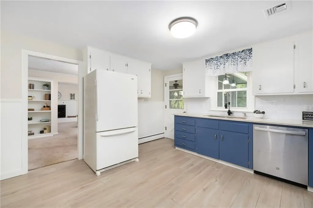 103 Birchwood Drive North Kingstown RI 02852