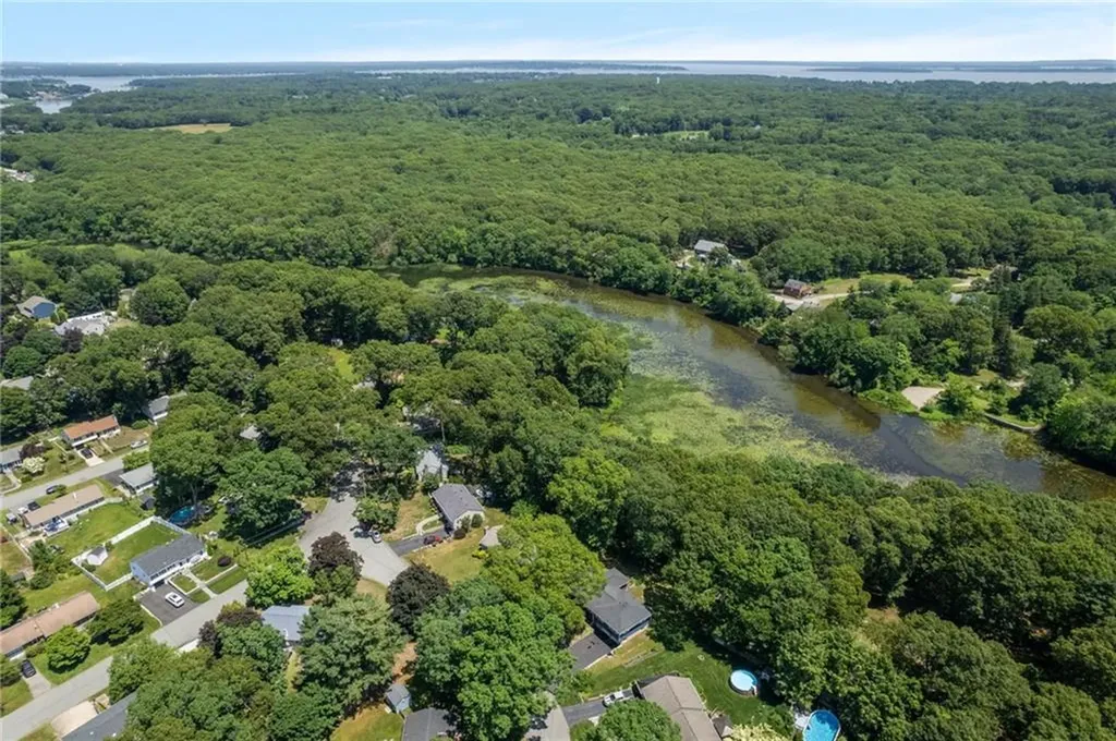 103 Birchwood Drive North Kingstown RI 02852