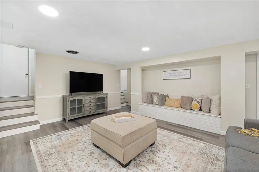 103 Birchwood Drive North Kingstown RI 02852