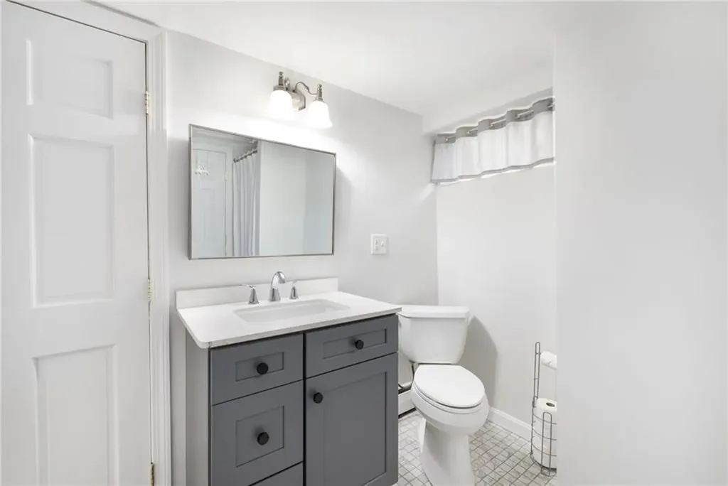 103 Birchwood Drive North Kingstown RI 02852