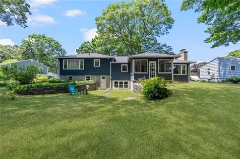 103 Birchwood Drive North Kingstown RI 02852