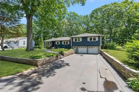 103 Birchwood Drive North Kingstown RI 02852