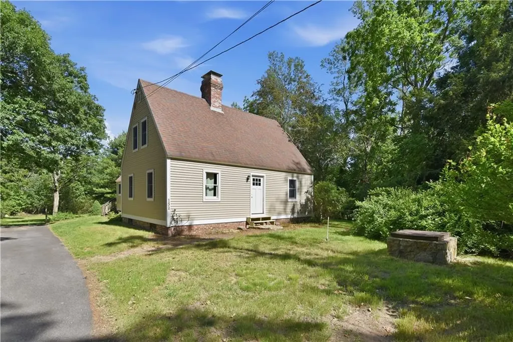 152 Hallville Road Exeter RI 02822