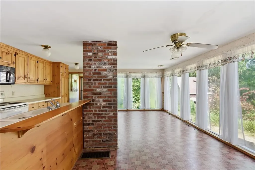 152 Hallville Road Exeter RI 02822