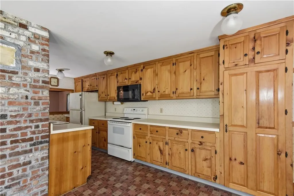 152 Hallville Road Exeter RI 02822