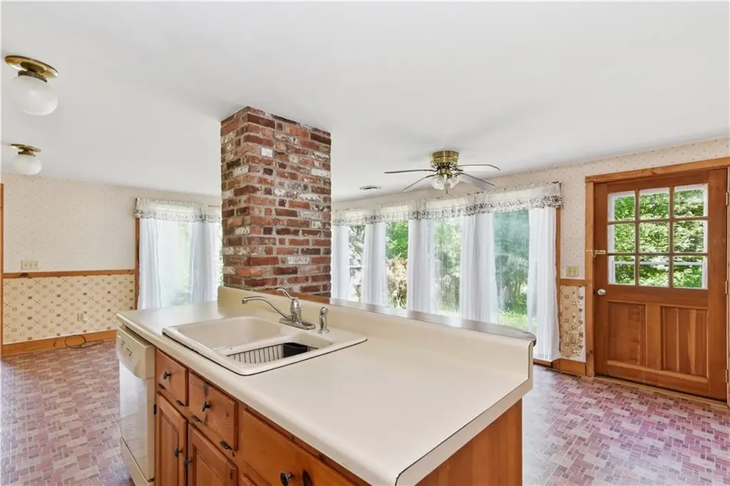 152 Hallville Road Exeter RI 02822
