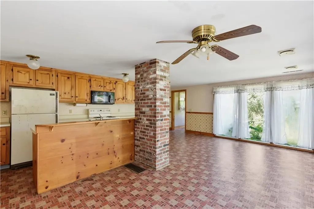 152 Hallville Road Exeter RI 02822