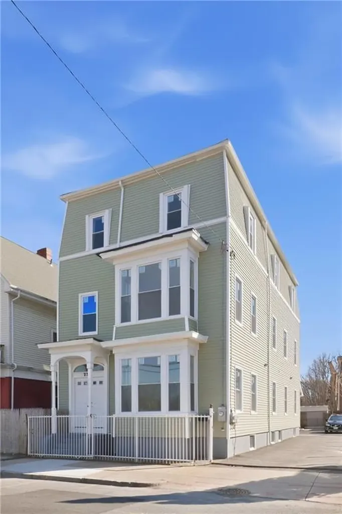 236 Dudley Street Providence RI 02907