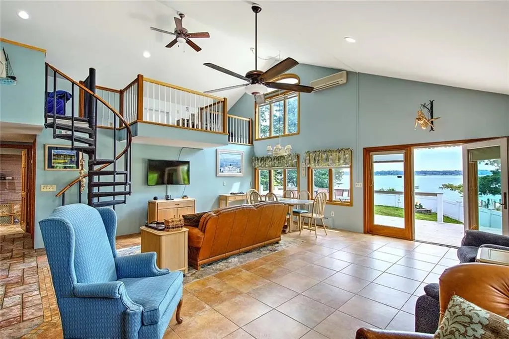 1680 H Drift Road Westport MA 02790