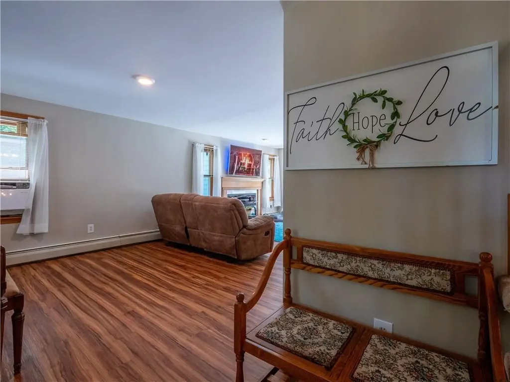 22 Ridgewood Drive Scituate RI 02857