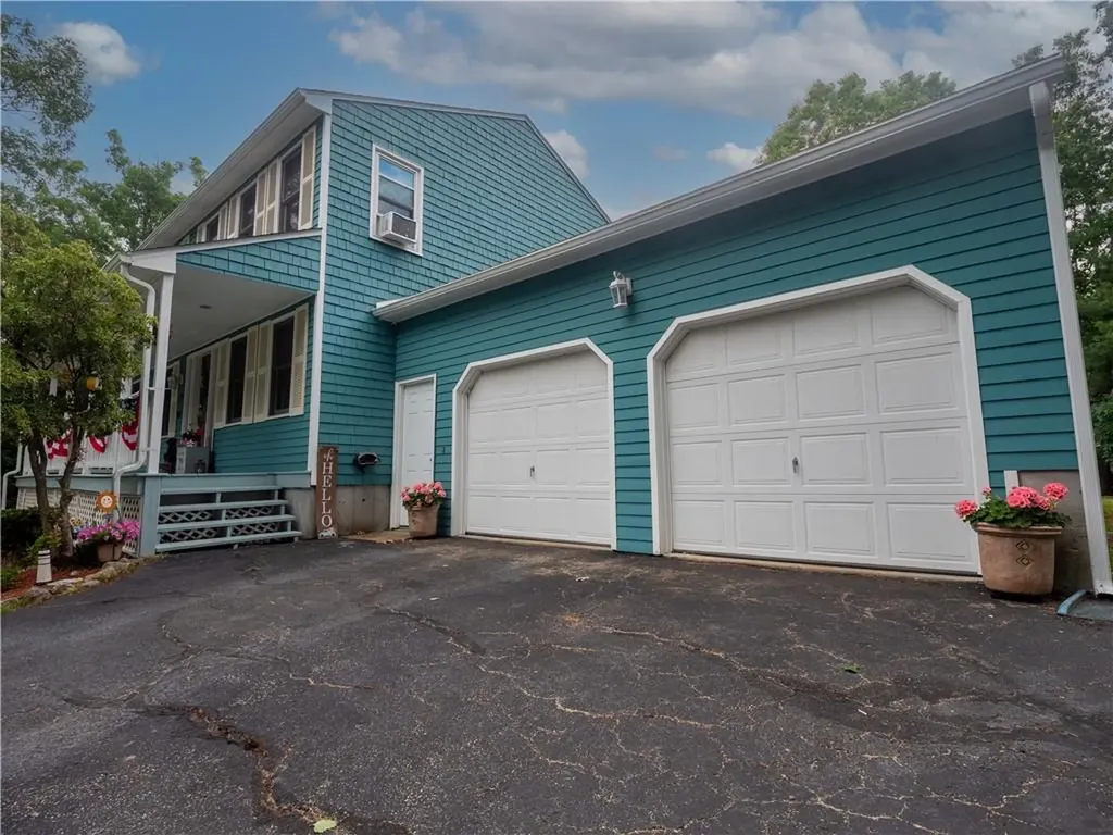22 Ridgewood Drive Scituate RI 02857