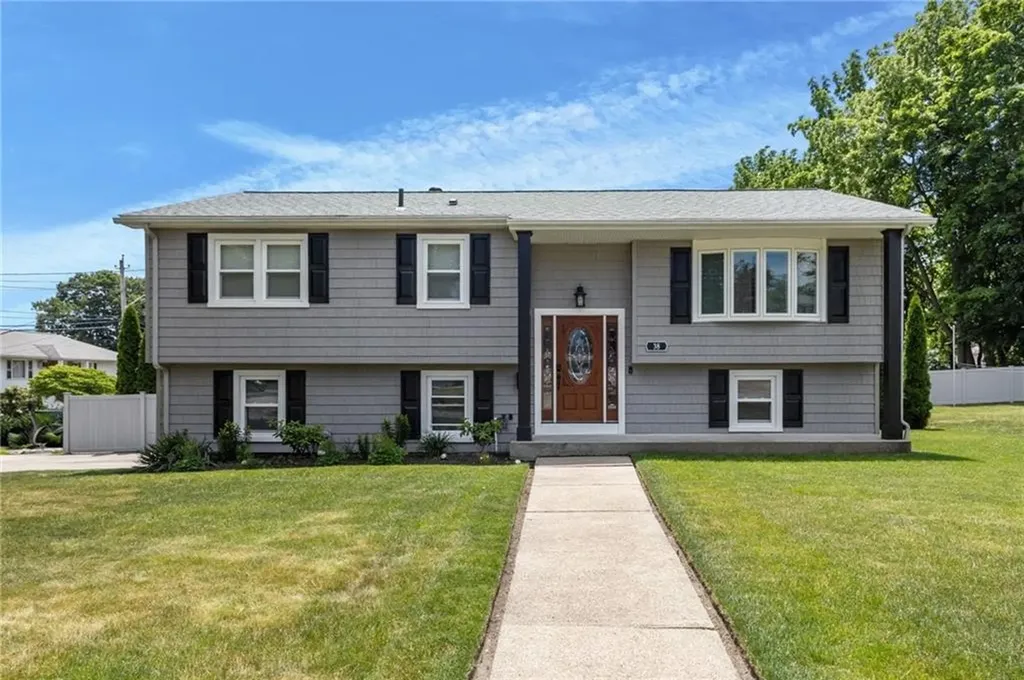38 Bateman Avenue Cranston RI 02920