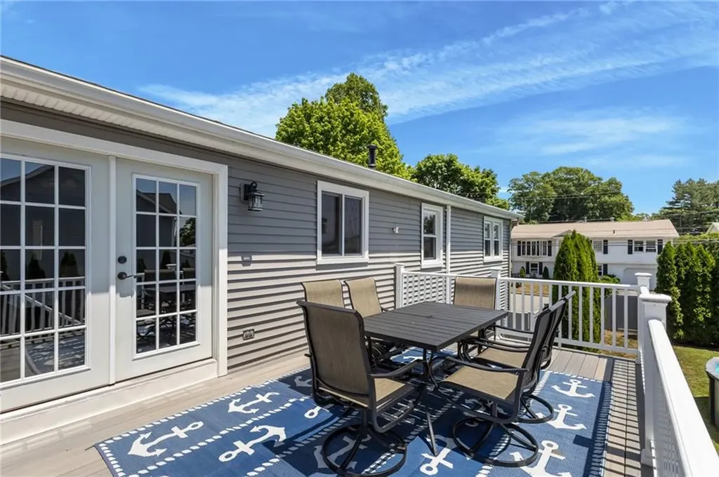 38 Bateman Avenue Cranston RI 02920