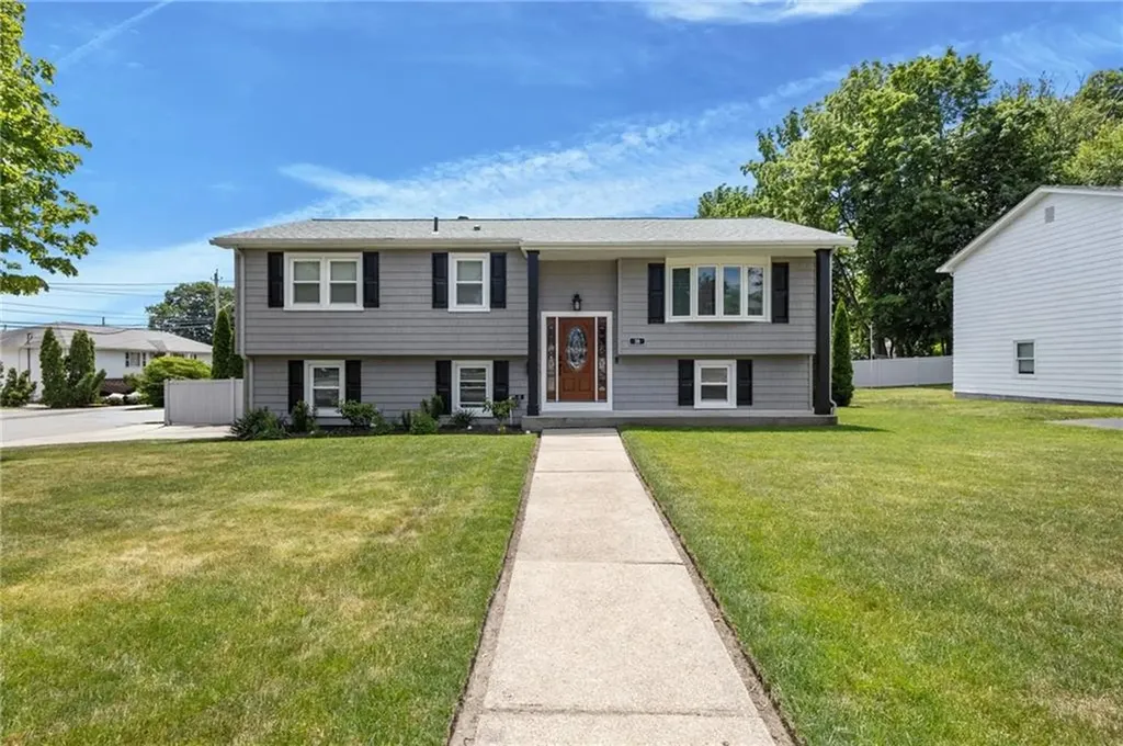 38 Bateman Avenue Cranston RI 02920