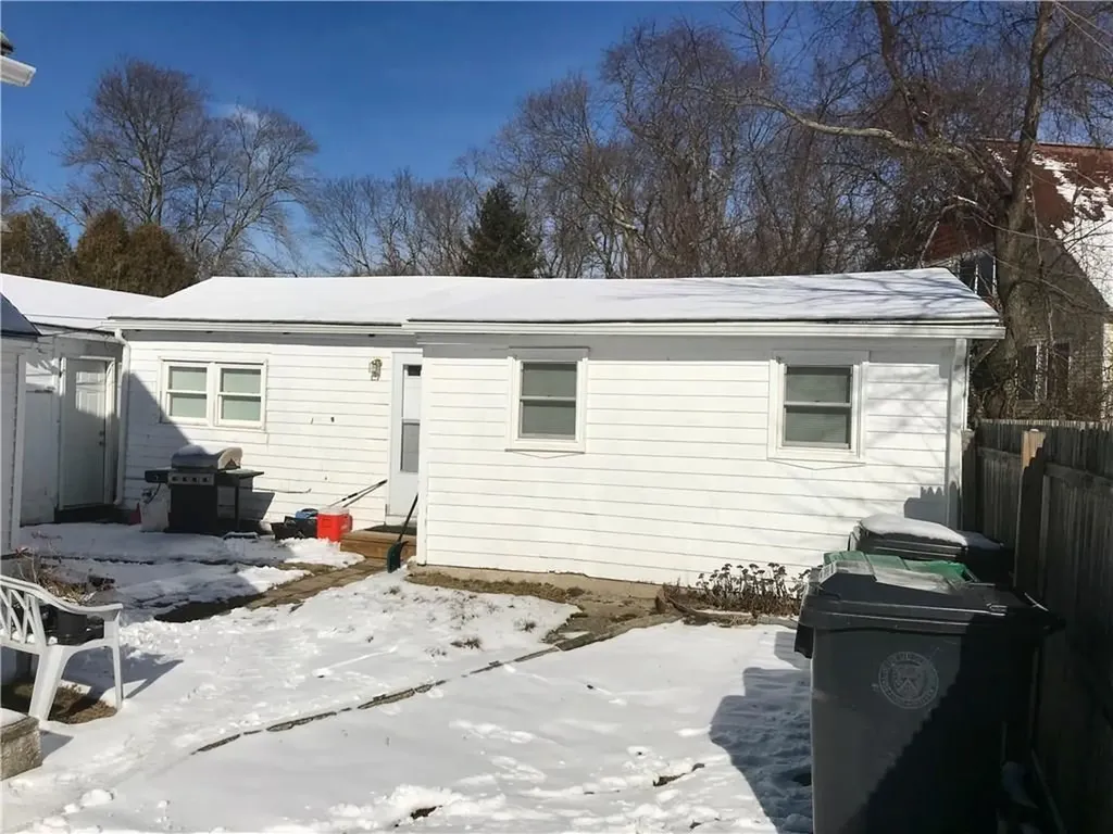 43 A Eton Avenue Warwick RI 02889