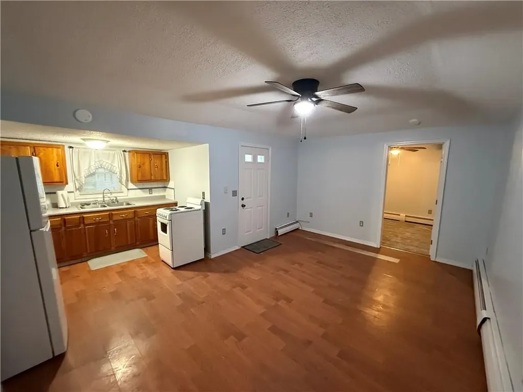43 A Eton Avenue Warwick RI 02889