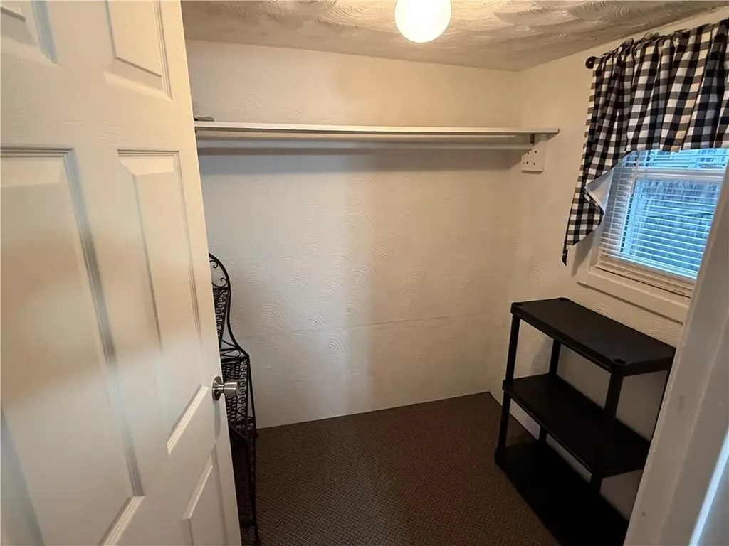 43 A Eton Avenue Warwick RI 02889