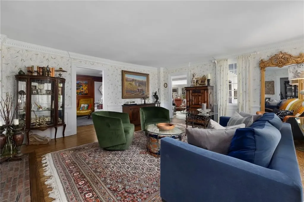 57 Old Forge Road Warwick RI 02818