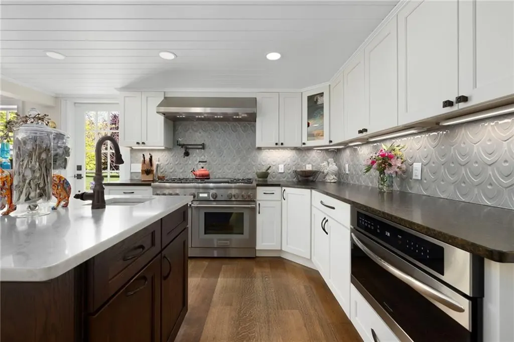57 Old Forge Road Warwick RI 02818