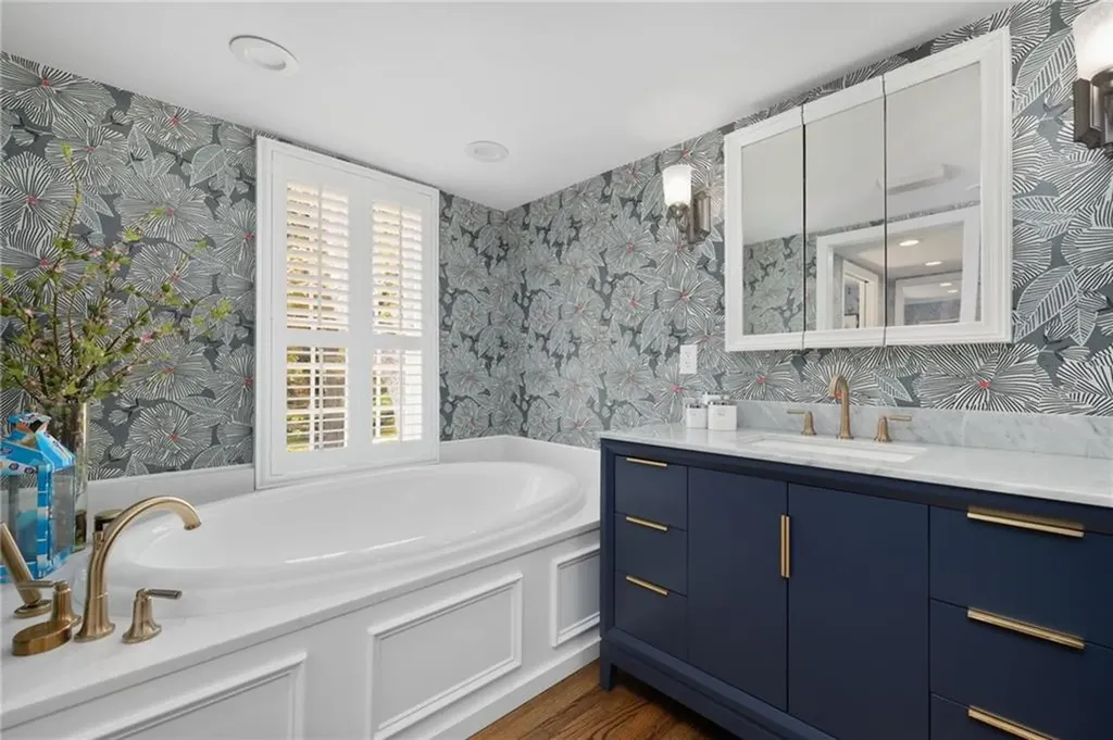 57 Old Forge Road Warwick RI 02818
