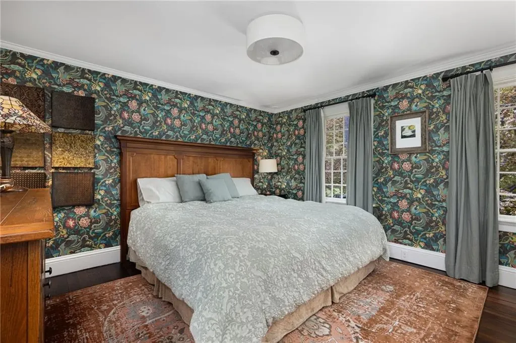 57 Old Forge Road Warwick RI 02818