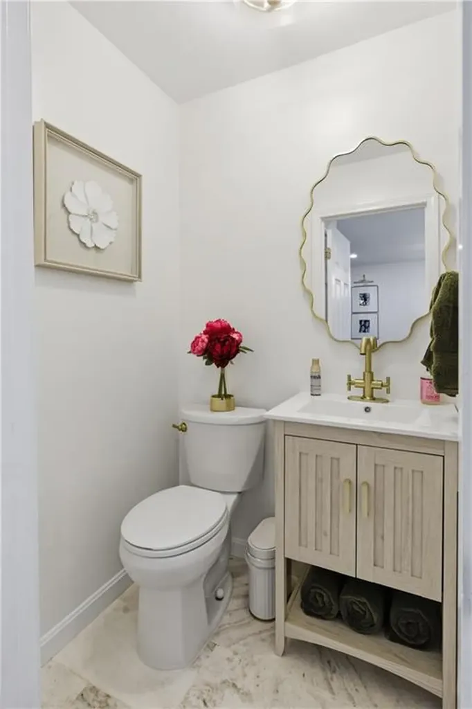 435 Scituate Avenue Cranston RI 02921