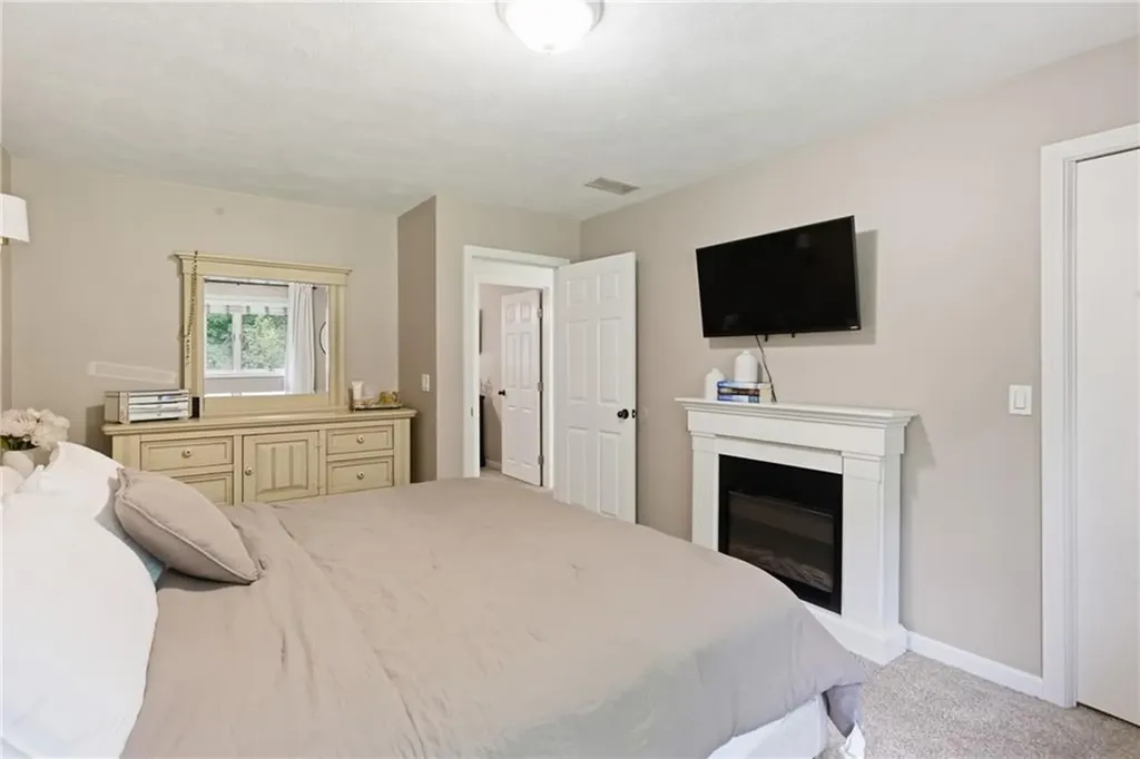 435 Scituate Avenue Cranston RI 02921