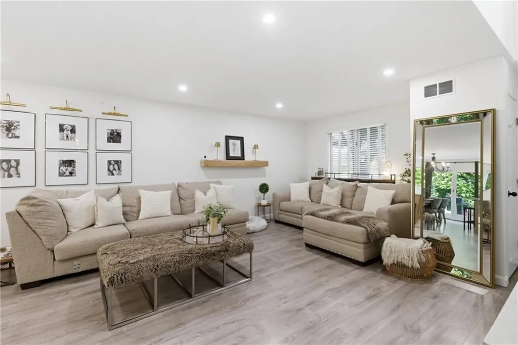435 Scituate Avenue Cranston RI 02921
