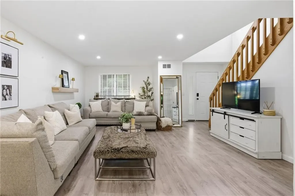 435 Scituate Avenue Cranston RI 02921