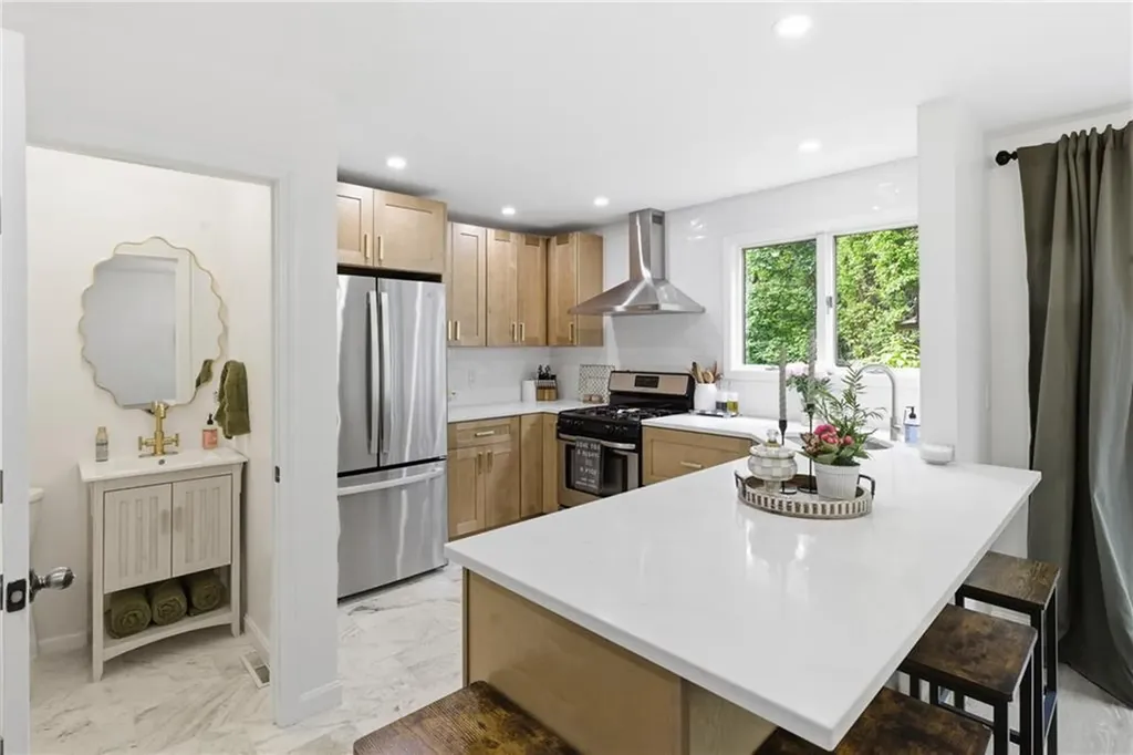 435 Scituate Avenue Cranston RI 02921