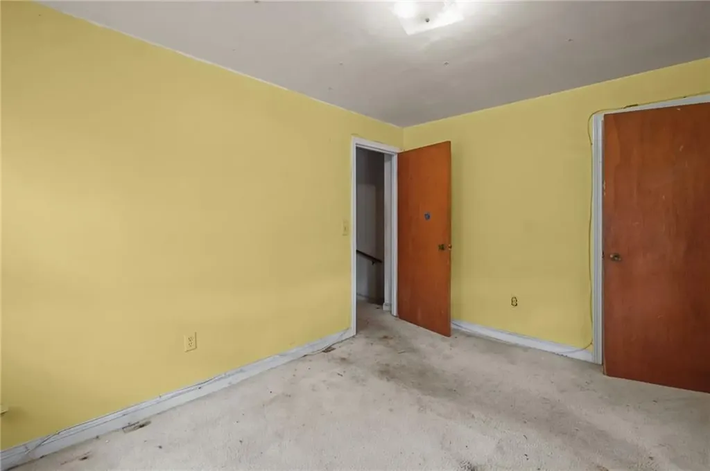 119 121 Rounds Avenue East Providence RI 02915