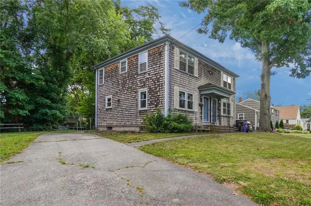 119 121 Rounds Avenue East Providence RI 02915