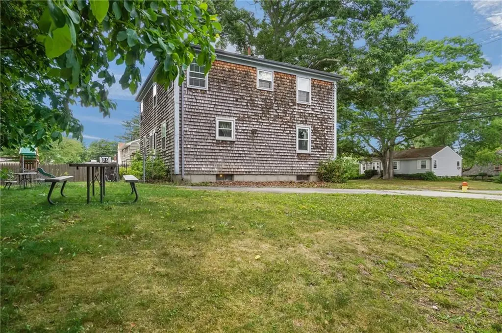 119 121 Rounds Avenue East Providence RI 02915