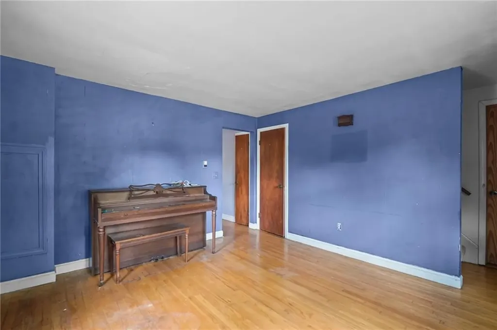 119 121 Rounds Avenue East Providence RI 02915