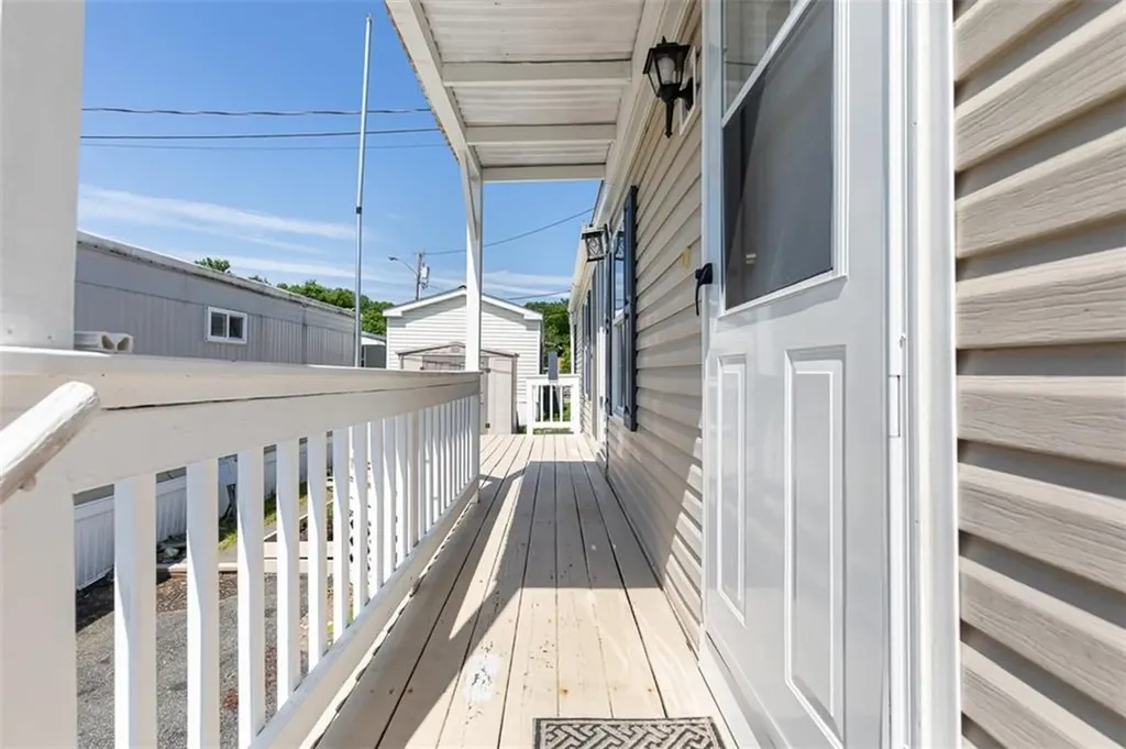 27 Woodward Road, 40 Lincoln RI 02865