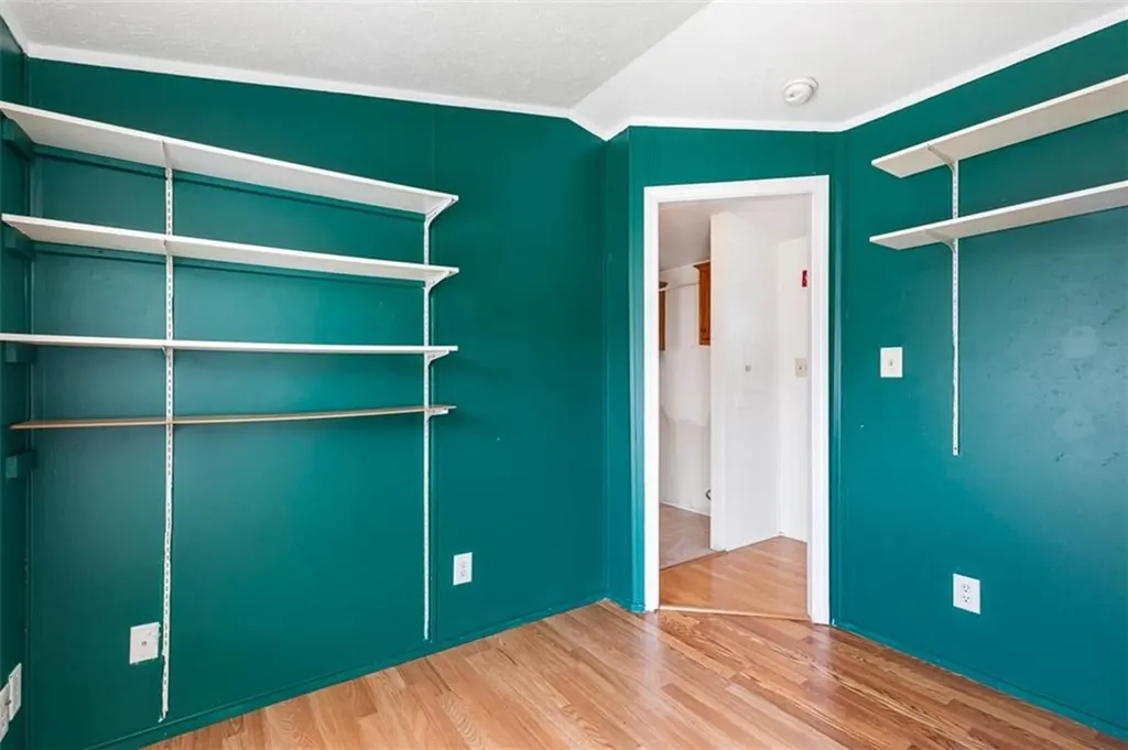 27 Woodward Road, 40 Lincoln RI 02865