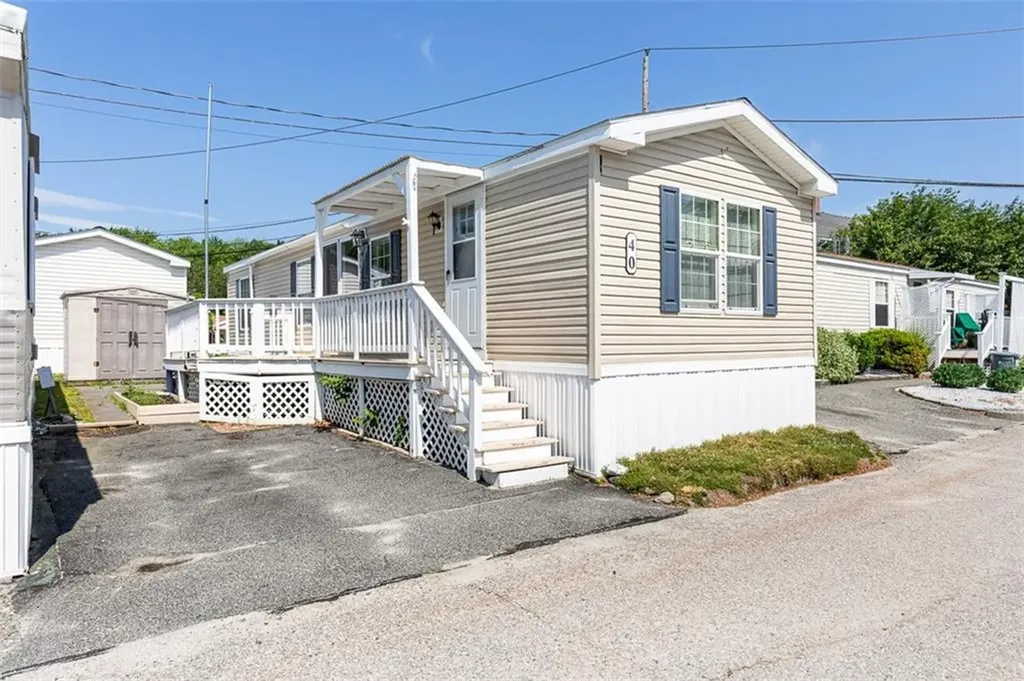 27 Woodward Road, 40 Lincoln RI 02865