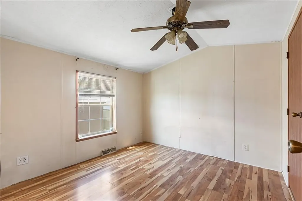 27 Woodward Road, 40 Lincoln RI 02865