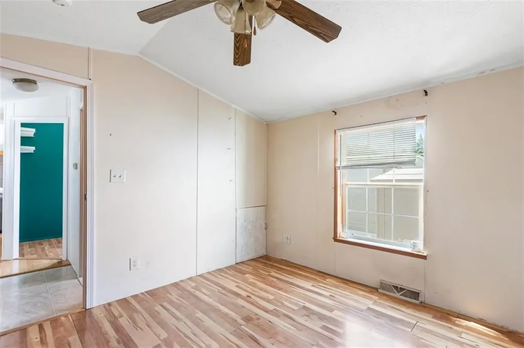 27 Woodward Road, 40 Lincoln RI 02865