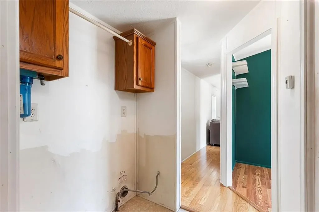 27 Woodward Road, 40 Lincoln RI 02865